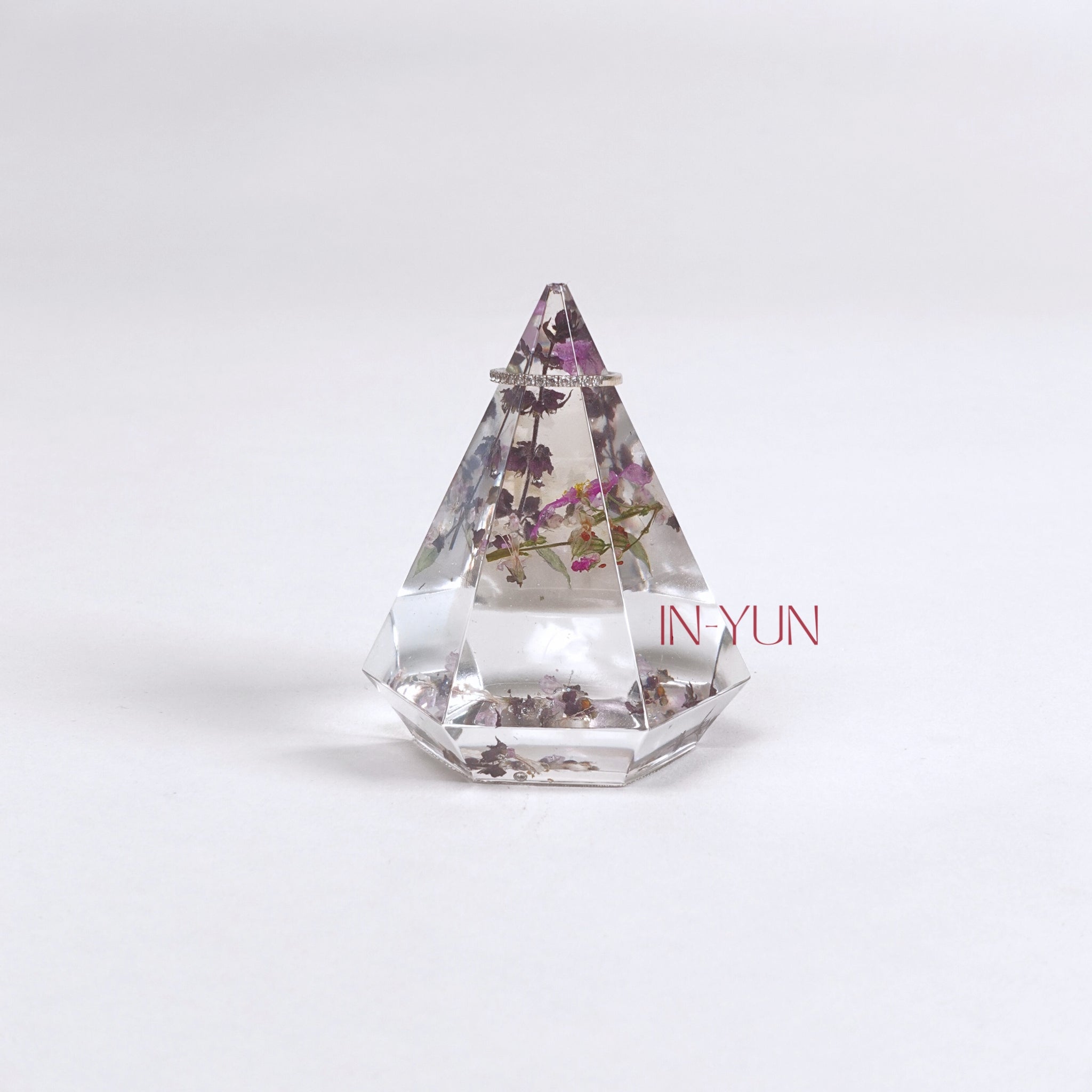 Đế đỡ nhẫn mẫu 2