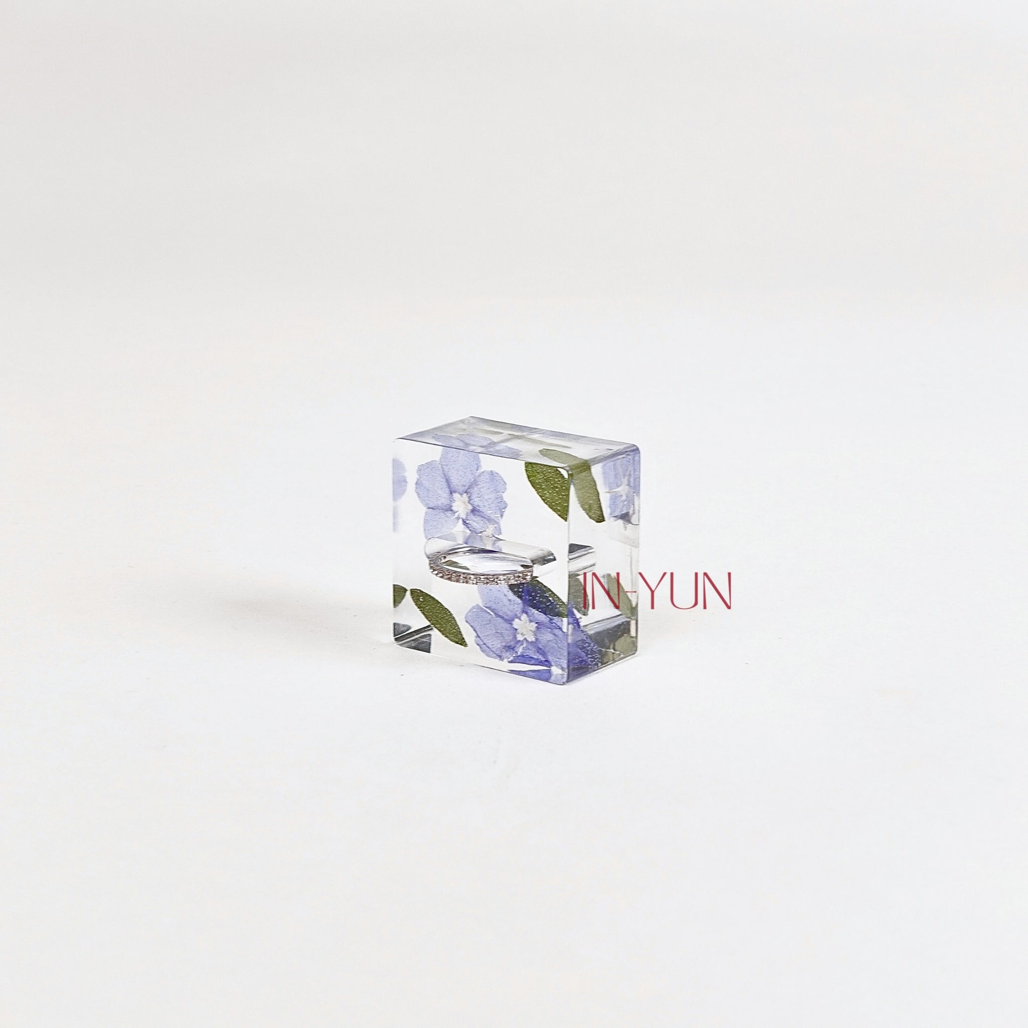 Đế đỡ nhẫn mẫu 1