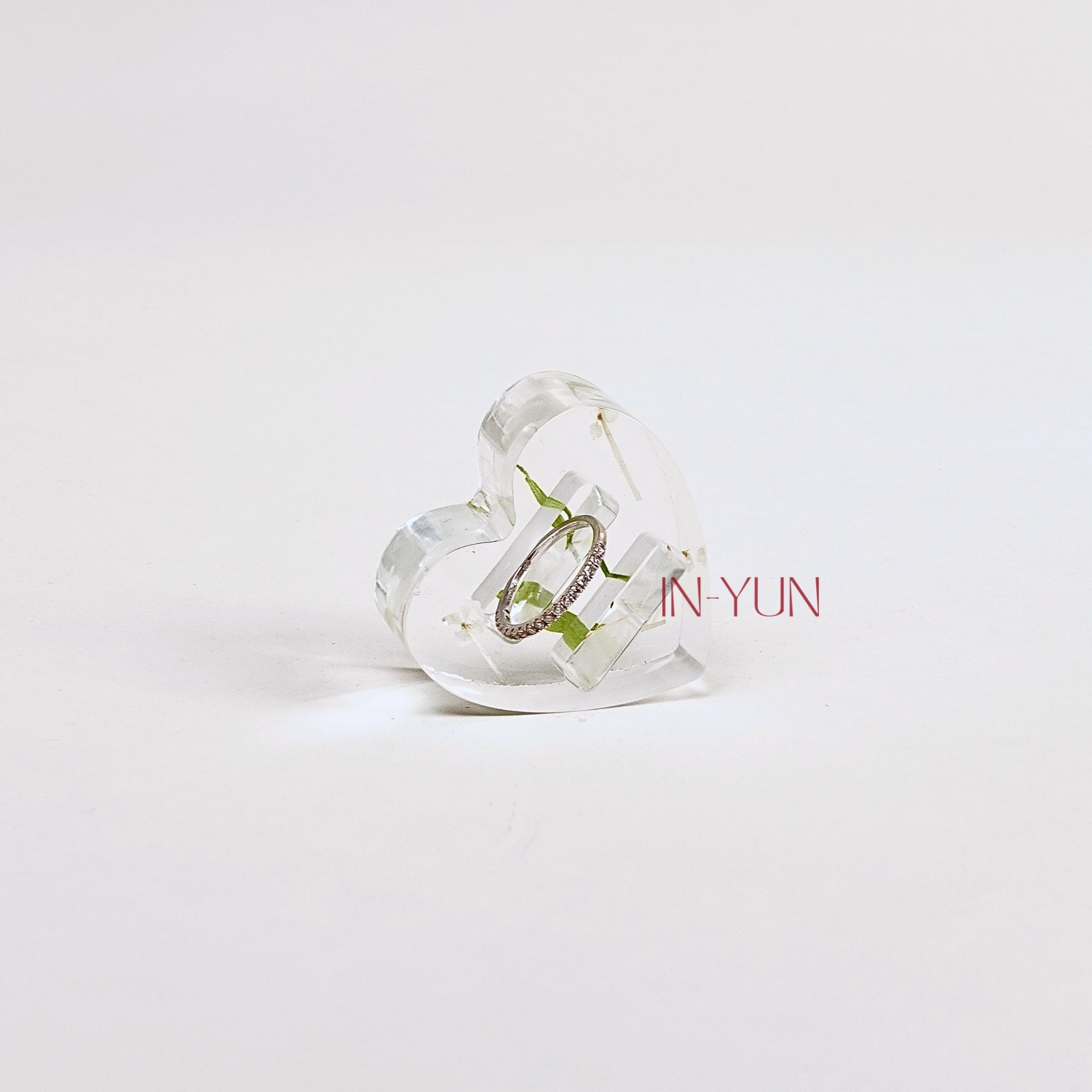 Đế đỡ nhẫn mẫu 1